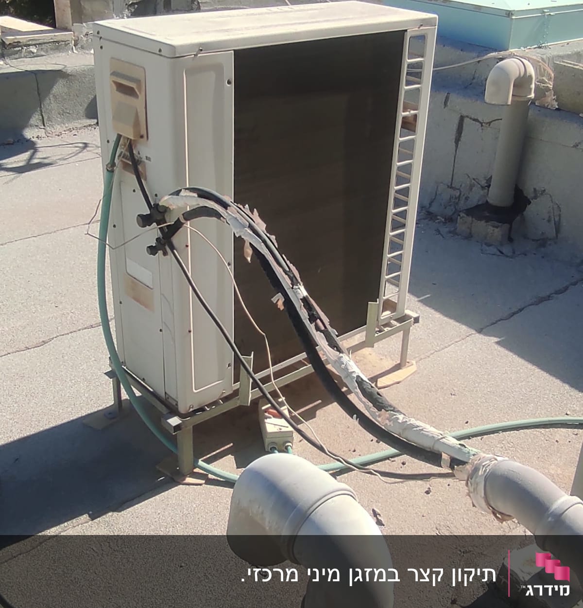לפני התיקון שימו לב שאין בידוד לכבלים ולדו גידי שנמצא במצב לא טוב.
